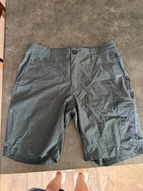 14 pair of Men’s Name Brand Shorts Size 32 waist